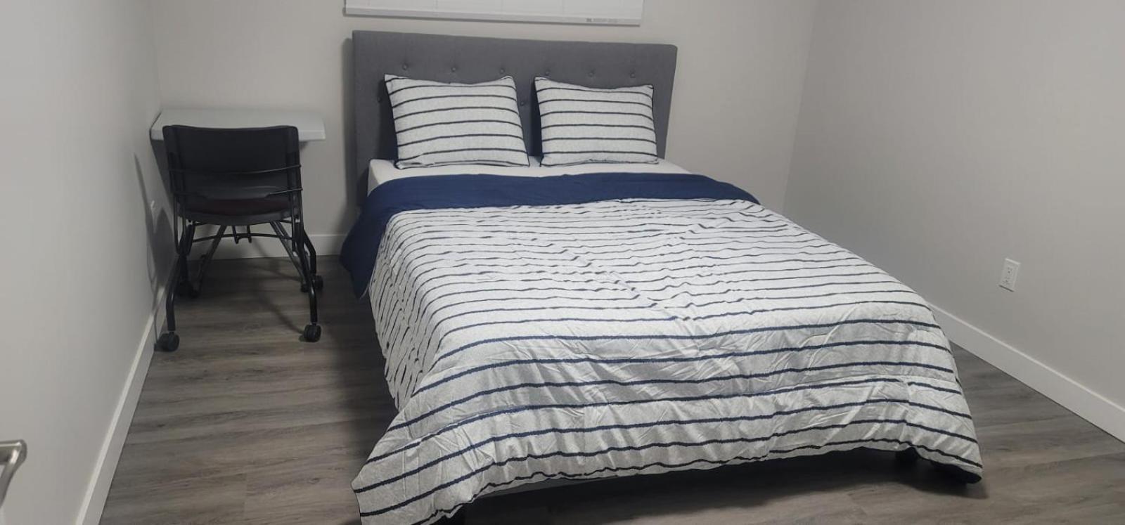 A Cozy Away From At South East Apartment Calgary